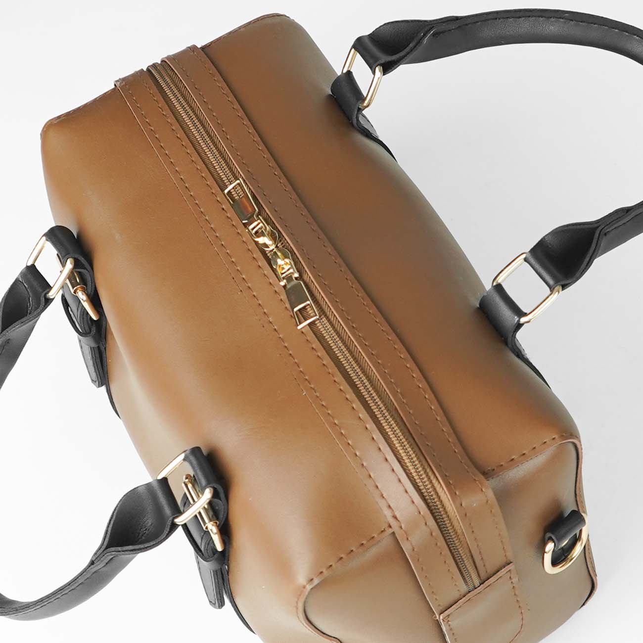 Fly bag brown & black - Image 3